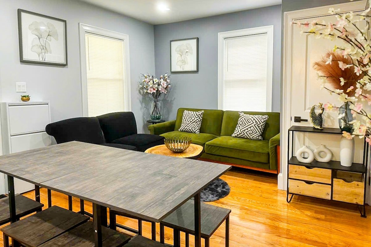 85a3 Modern 3BR | 2BA | Family Base in Boston gallery image 5