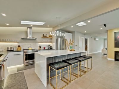 Luxurious 5BR/4.5BA house near Stanford with AC