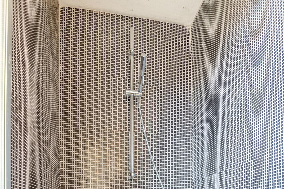 Cosy * Quiet * Bright * Balconies * Garage * Bikes gallery image 4