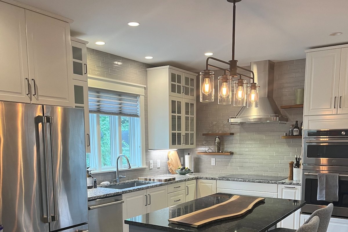 3 Blocks from Lake Harriet! gallery image 4