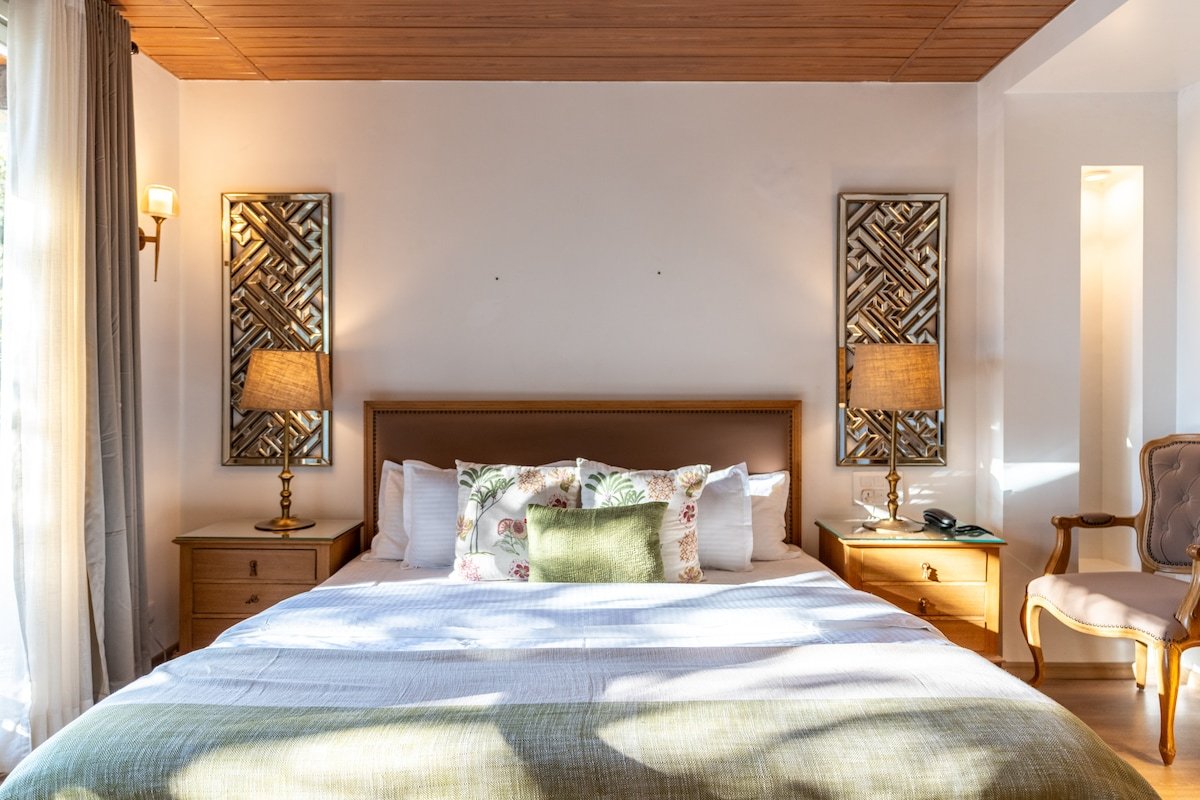 Naiintara – Lake View Villa gallery image 3