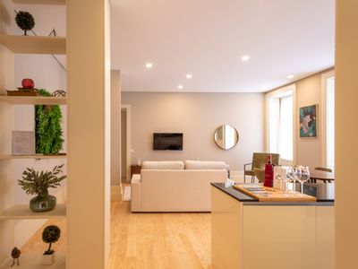 CC Downtown Palace – F