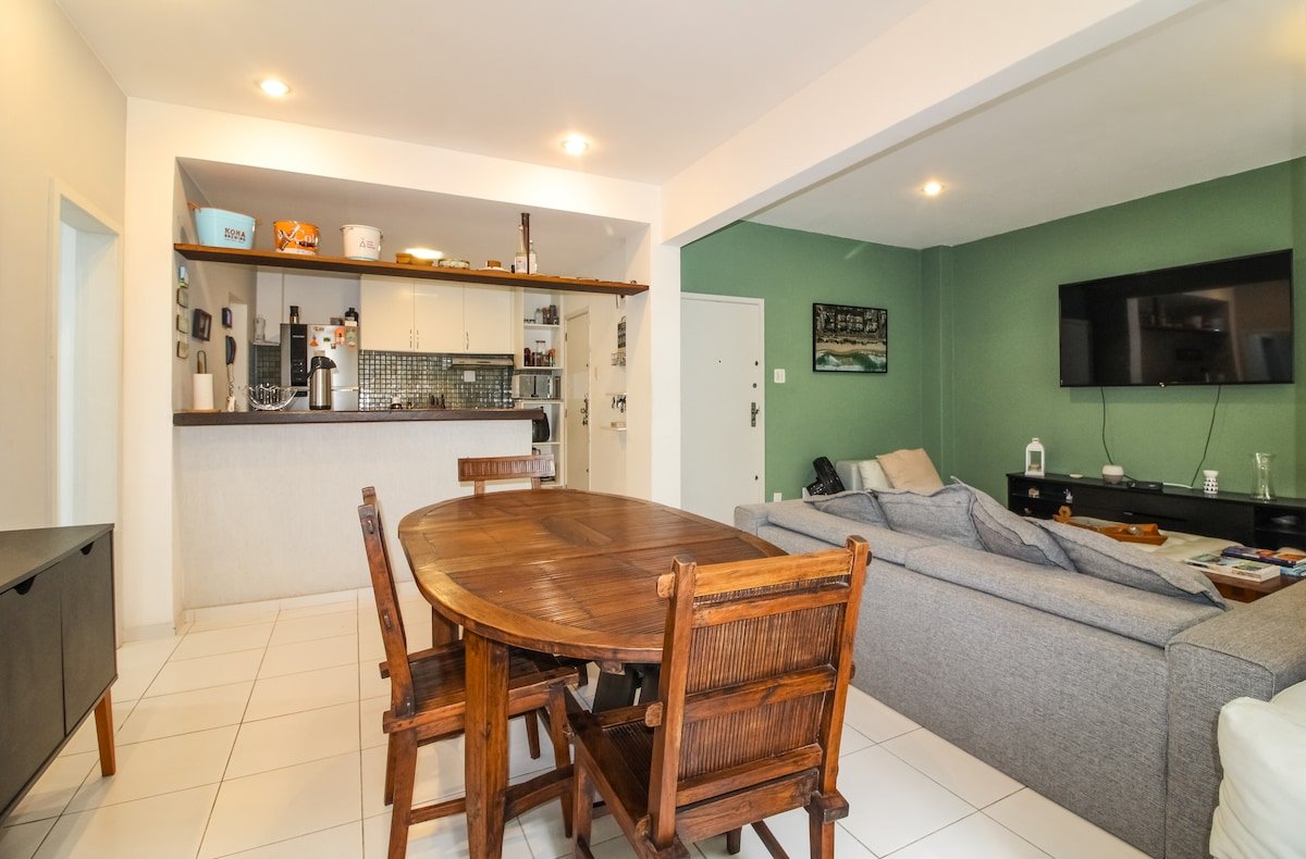 Amplo Apê no Coração do Leblon gallery image 2