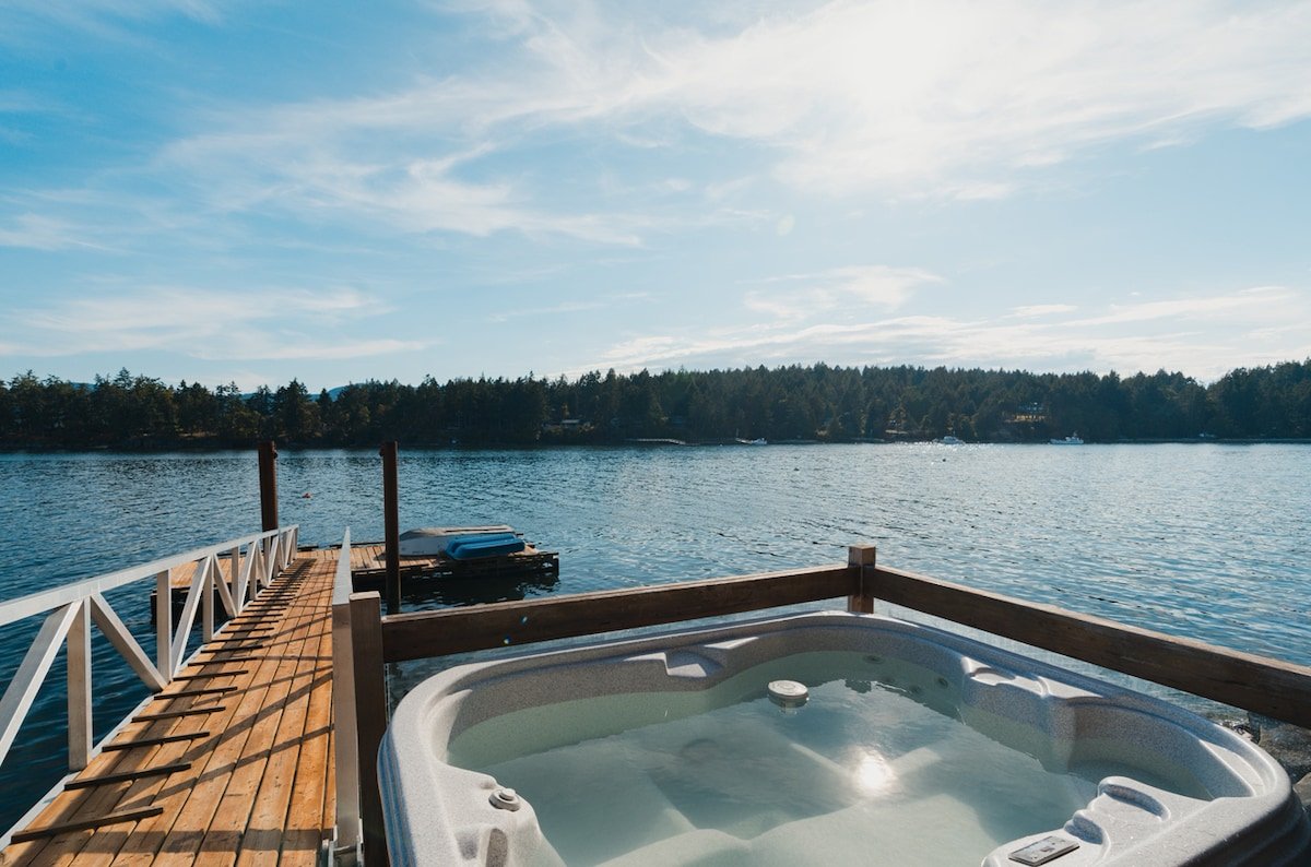 Your Cozy Seaside Sanctuary & Private Spa Getaway gallery image 2