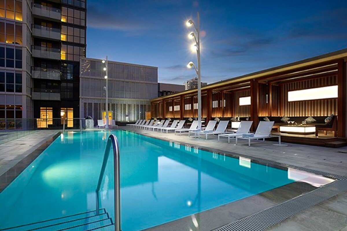 Luxury 3BR Suite w Free Parking-CN, Convention Cnt gallery image 3