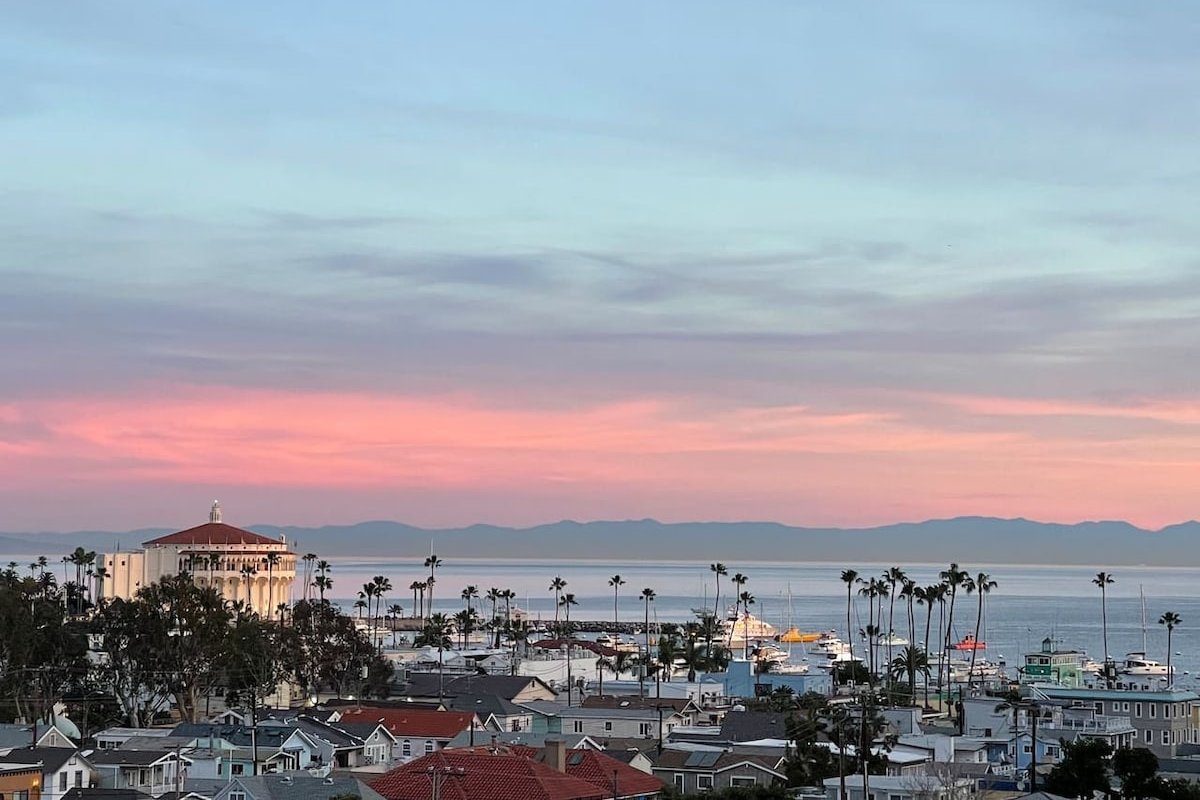 Beautiful views day and night! gallery image 2