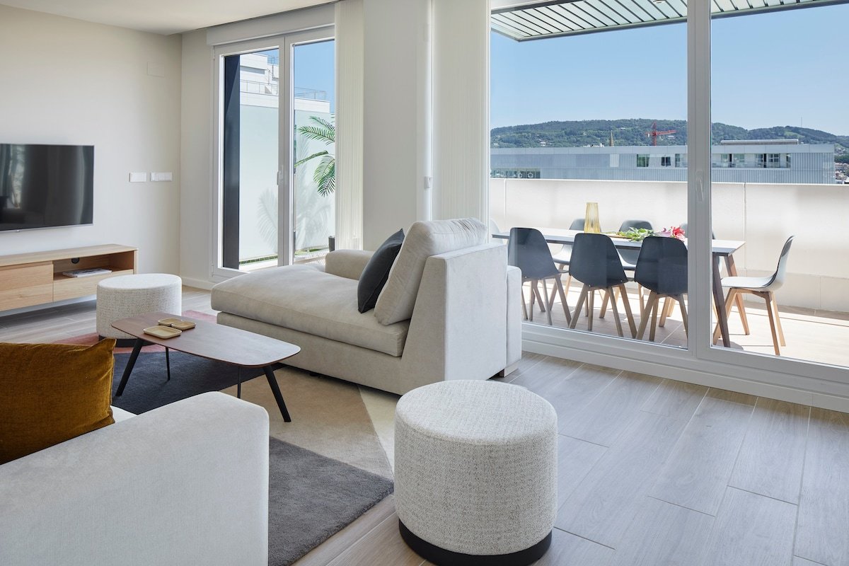 Hondalea by FeelFree Rentals gallery image 2