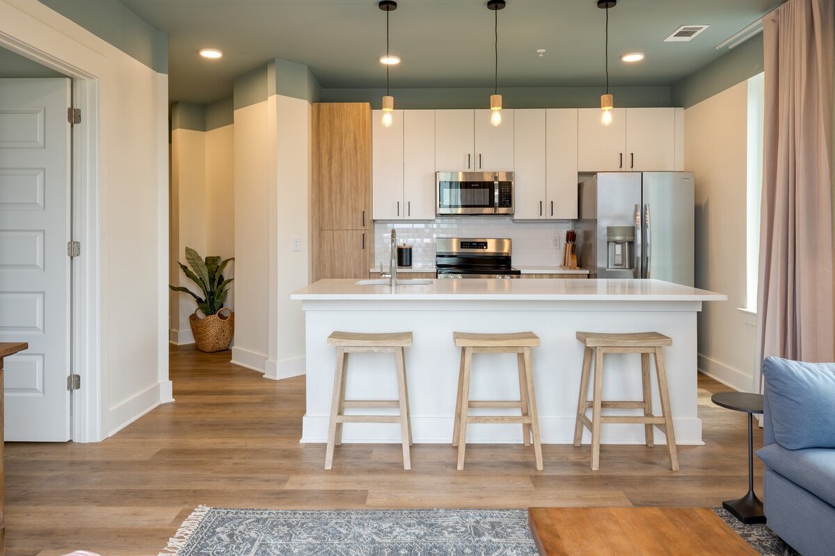 12South 4BDR Suite w/ Balcony | The Gilmore Hotel gallery image 4