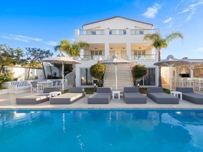 Family Villa Bella Elena with Heated Pool