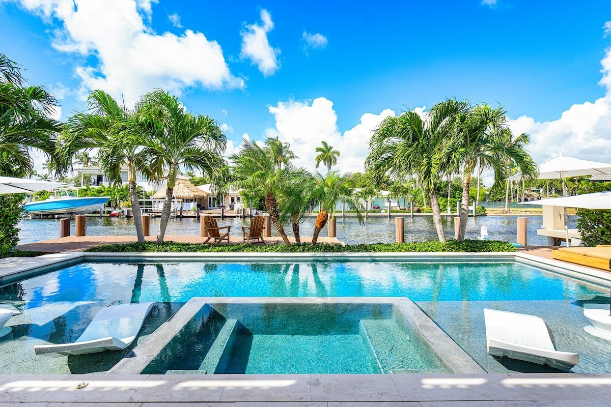 Riviera Reserve by Stay Awhile Villas gallery image 2