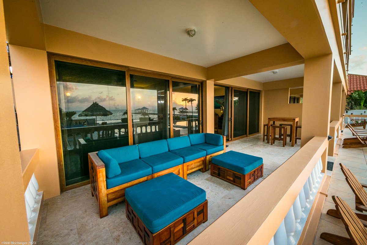 Pool & Beach Walkout Suite – Casa Del Sol Naciente