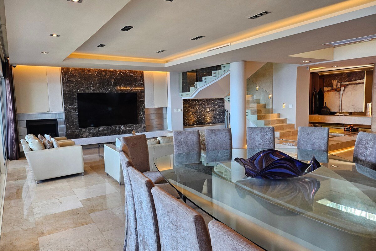 The Penthouse gallery image 5