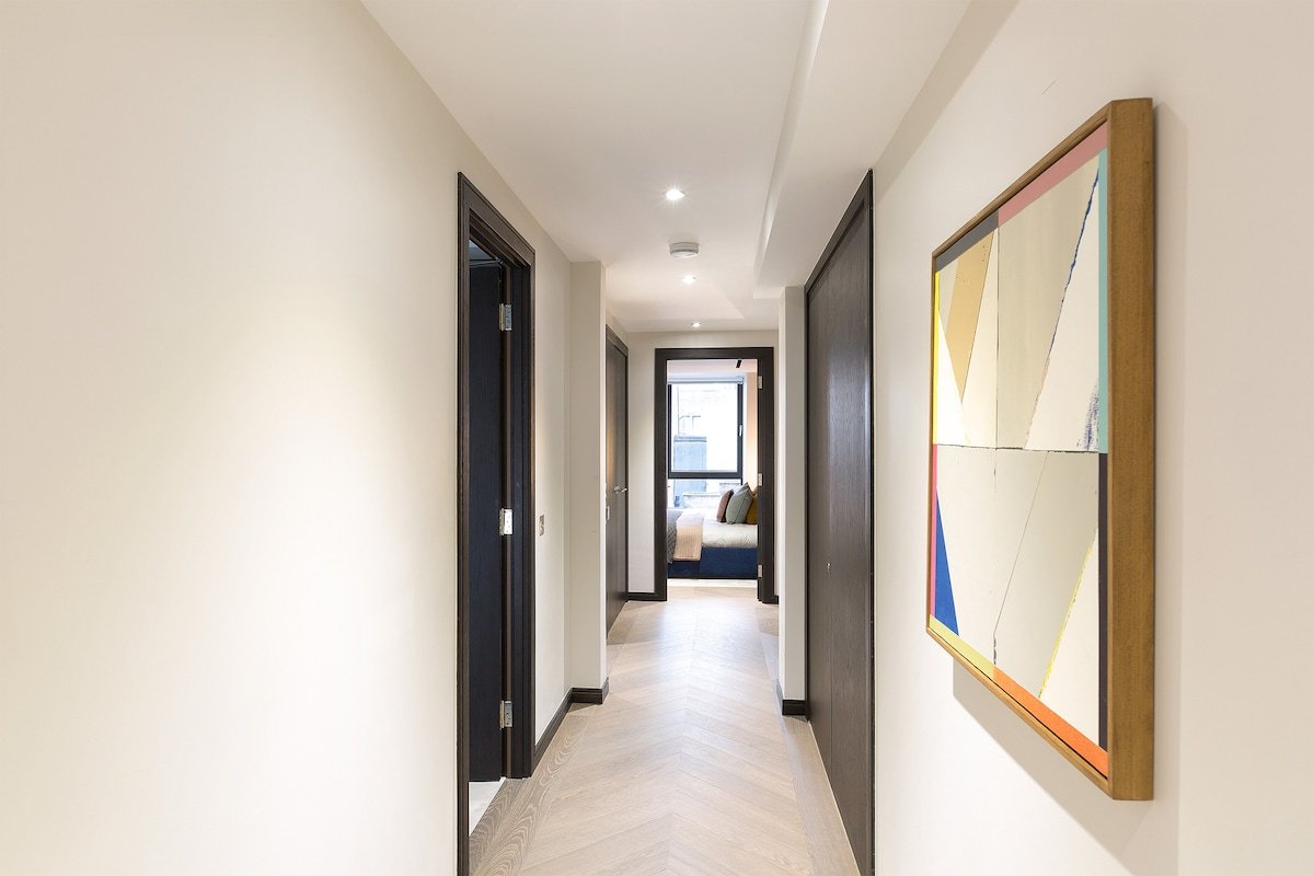 37GS Residences | 2bedroom Apt 416 near Piccadilly gallery image 2