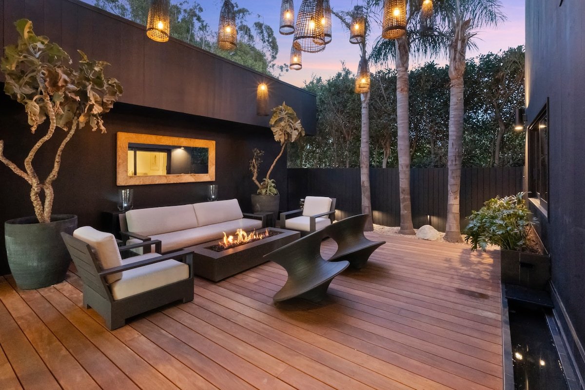 Surfside Malibu by Stay Awhile Villas gallery image 2