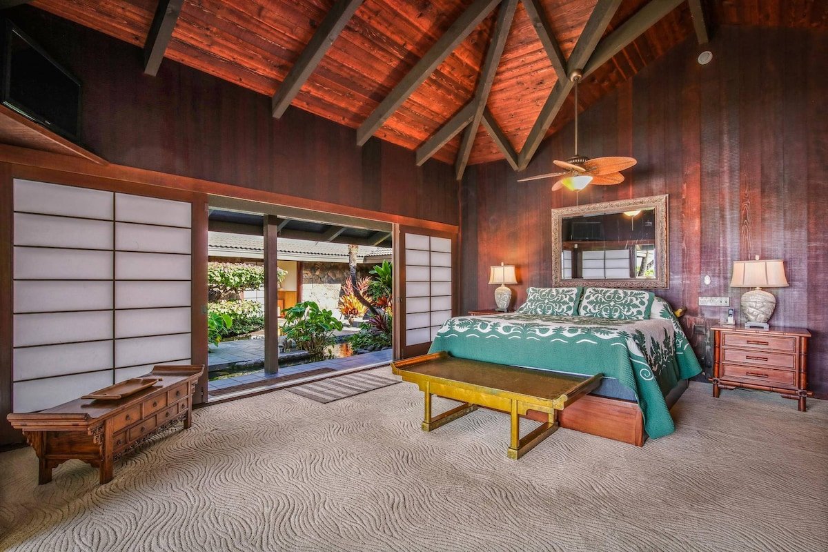 Luxury Oceanfront in Kona gallery image 2