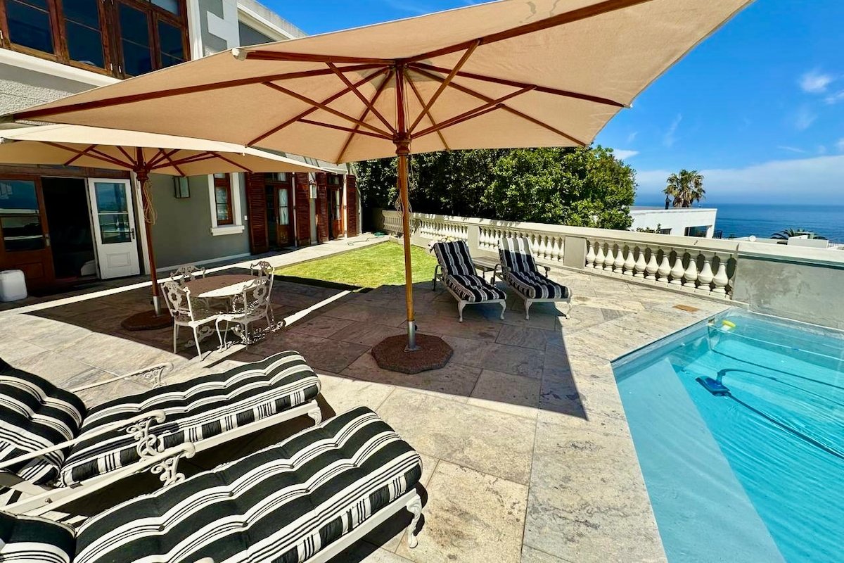 Cape Town Fresnaye 4 Bedroom Villa 222 – Sea Views gallery image 4