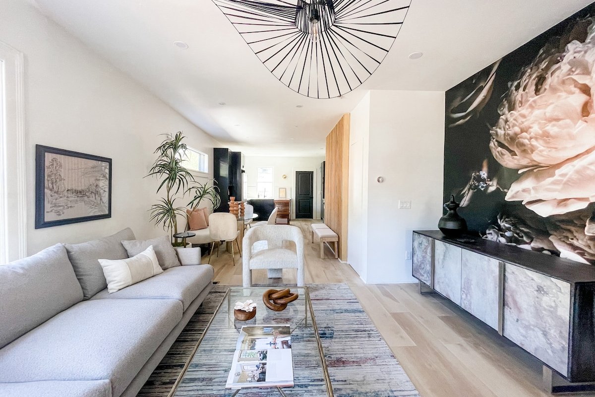 Beutiful 3 Bed Park Ave. with bunk beds gallery image 2