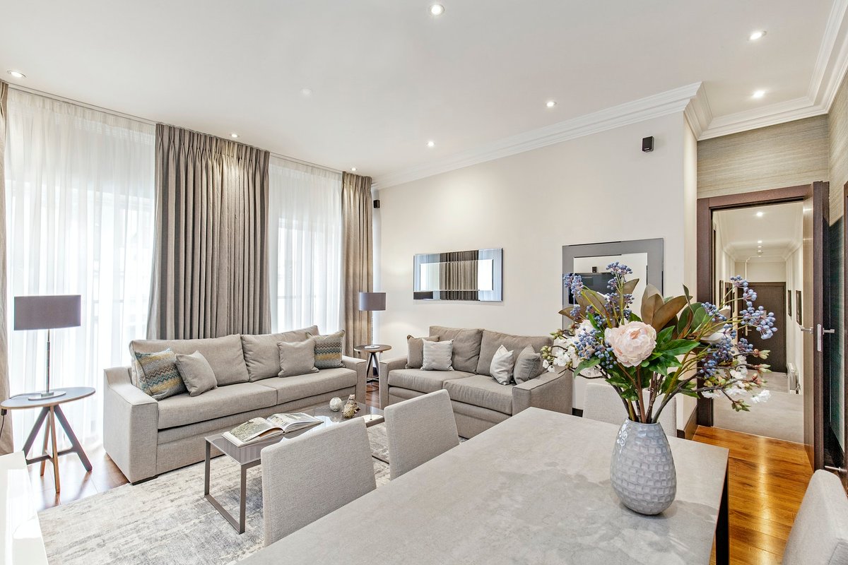 South Kensington – Deluxe 3 Bedroom Apartment