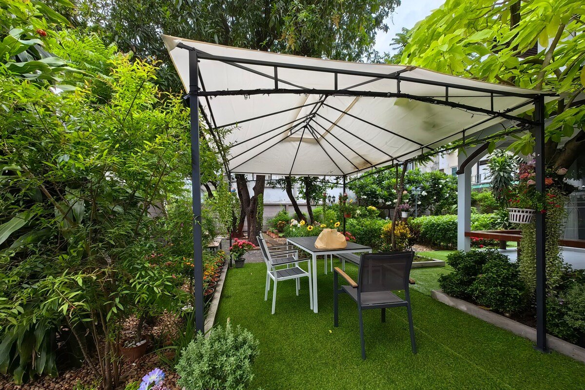 Suttisan 独立大花园别墅五卧三卫+獨立保姆間，近地铁、辉煌“新唐人街”、火车夜市 gallery image 4