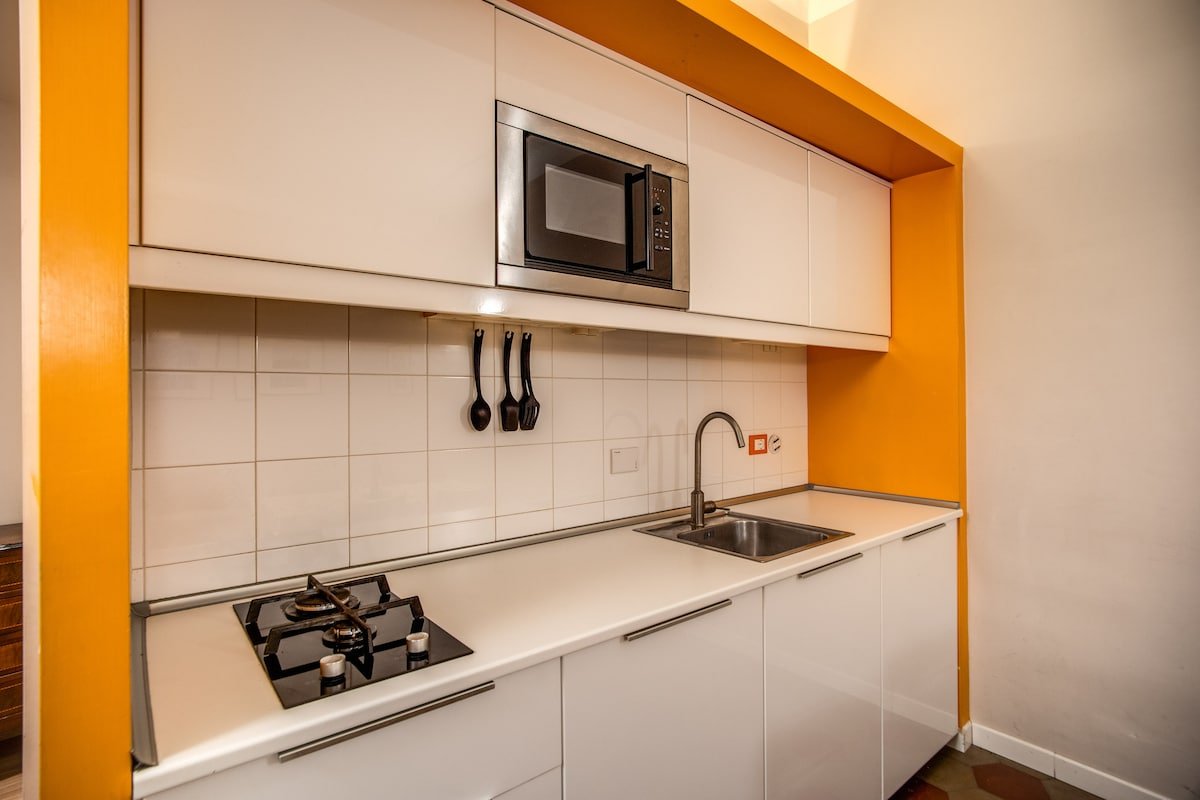 Large 10 people Apartment in Trastevere. gallery image 5