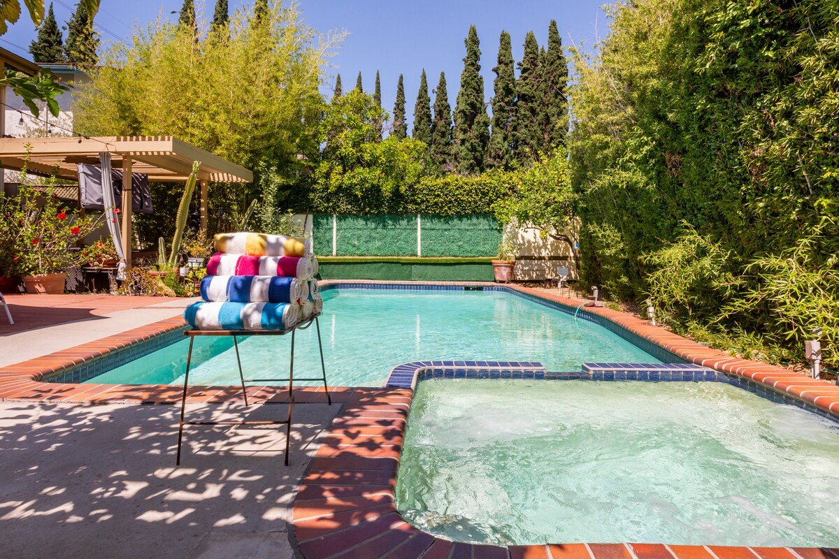 A Private Art Gallery and spa gallery image 4