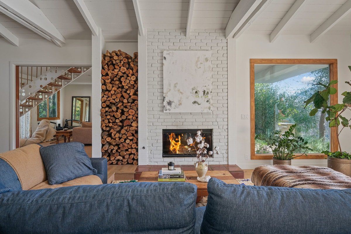 Private oasis with stunning views gallery image 5