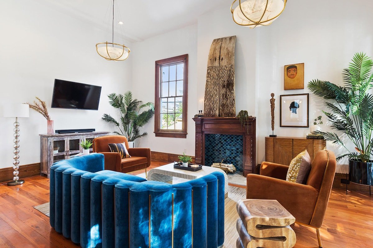 Luxury Oasis on Magazine – Uptown and Walkable gallery image 3