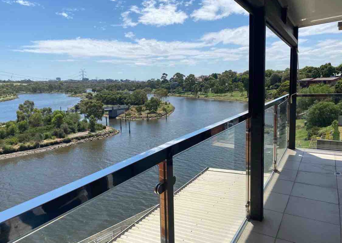 River’s Edge Luxury With Sweeping Views gallery image 4