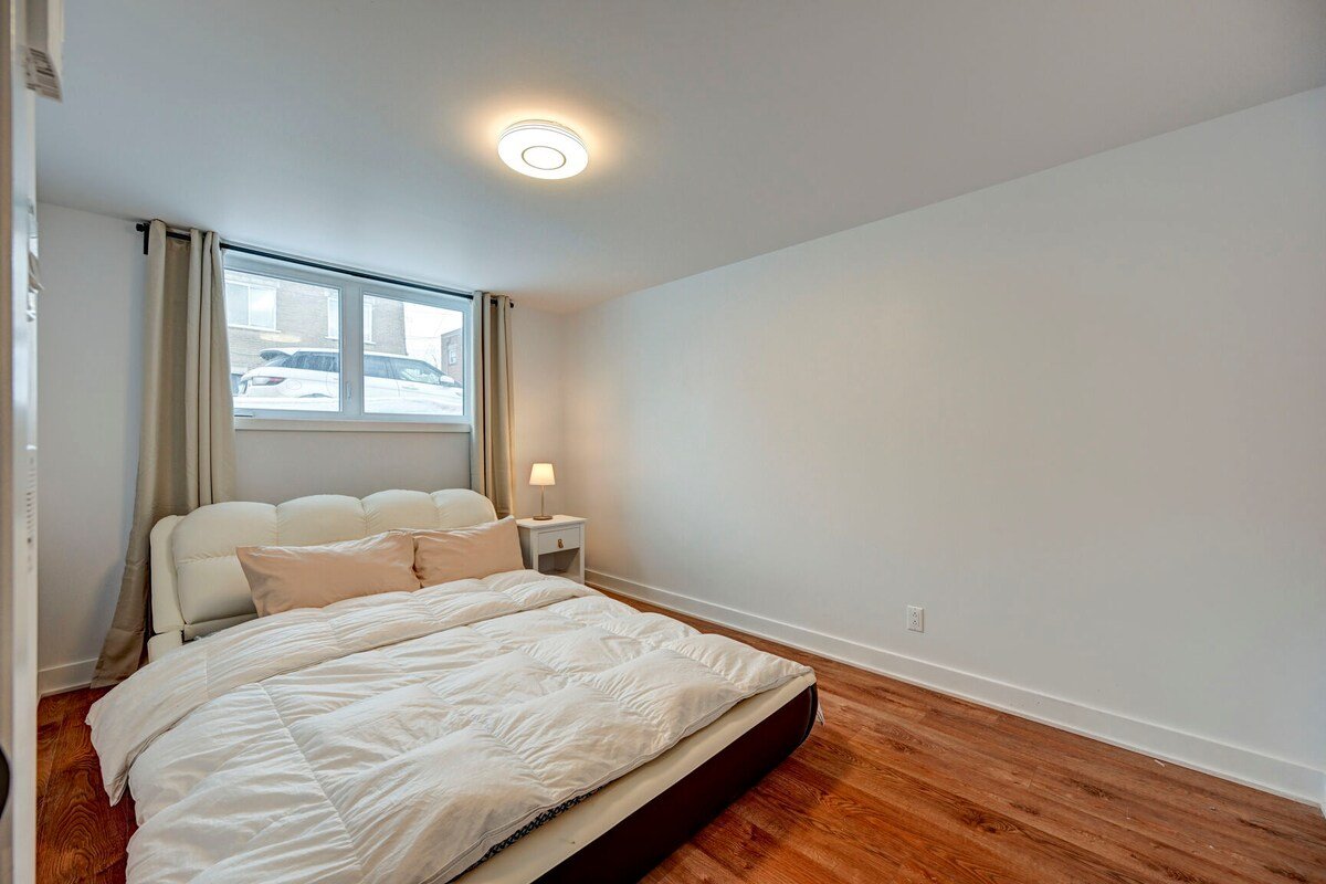 Stylish 3BR, 2BA Urban Stay gallery image 4