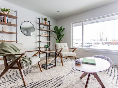 Bridger Hawk – Mid-Century Classic (NEW)