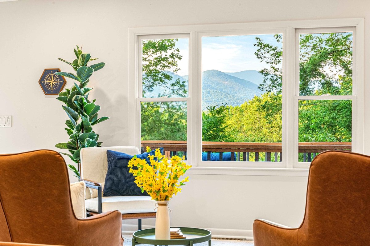 AVL Mountain & River View Retreat Hot Tub & Sauna gallery image 4