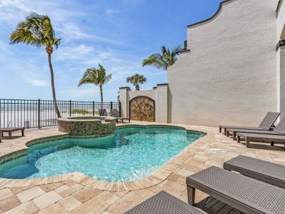 3132/3134 Gulf-Front 10BR: Private Pools, Spas
