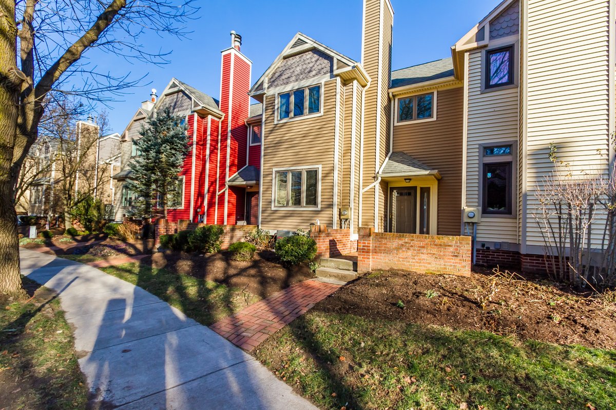 Riverview Condo • Walk Downtown • Near UofR/RIT