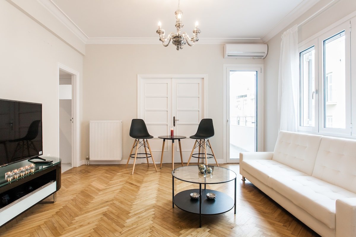 HighEnd 2bdr Apt in Plaka(+Netflix) -50mbps wifi- gallery image 2