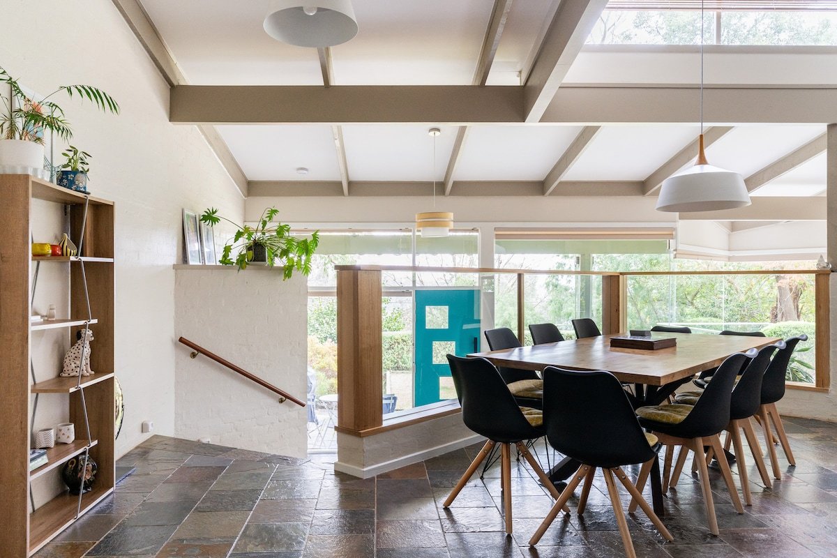 Spectacular Yarra Valley wineries, distilleries. gallery image 2