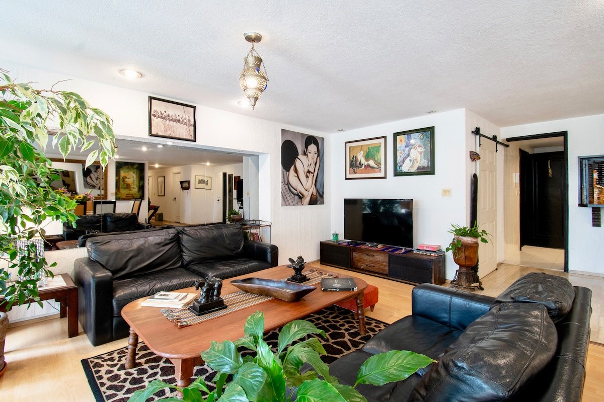 New! Eclectic Jungle! – Incredible Polanco Apartm gallery image 2