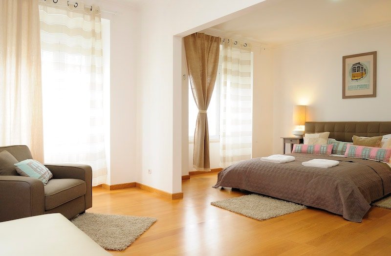 Large 5 bedroom Apartment w/ Spa Bath gallery image 5