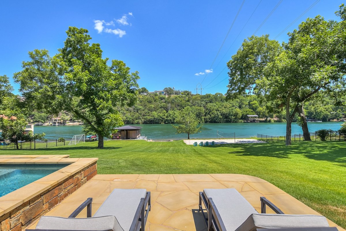 Above Elite I Sand Volleyball | Lake Austin | Pick