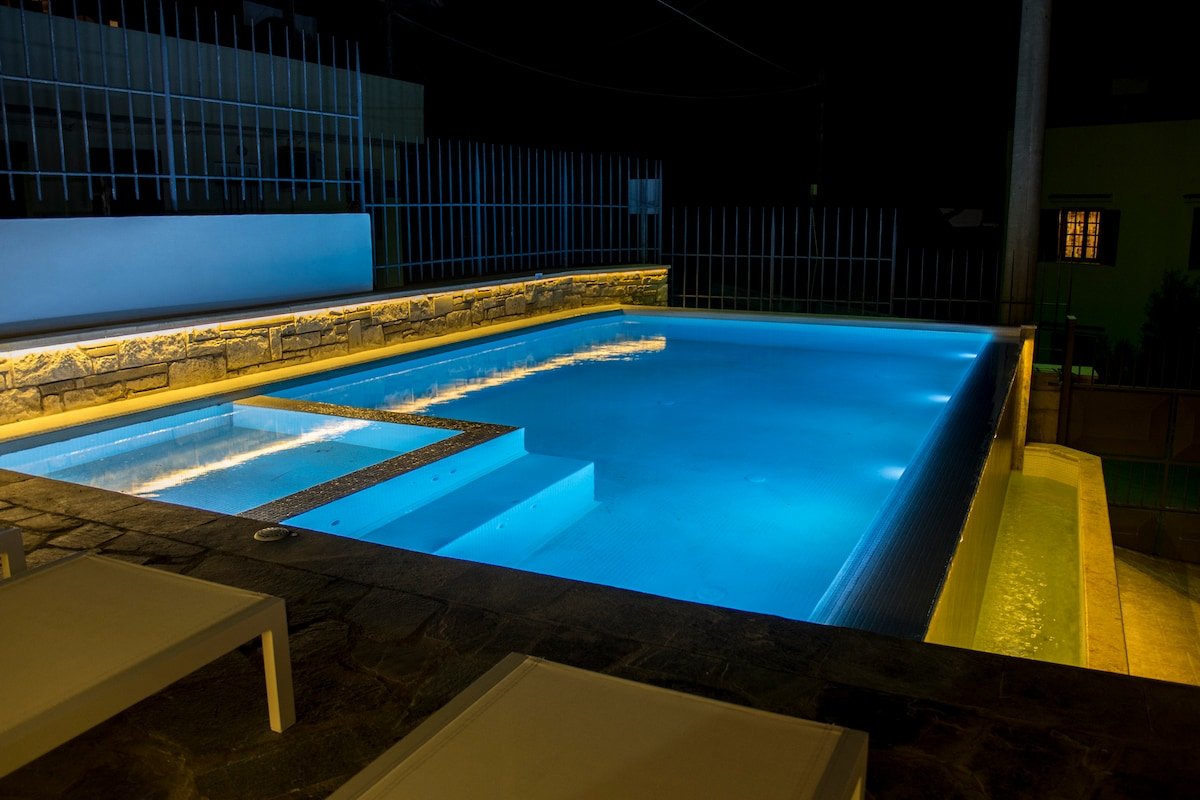 The Hill House | Seaview Luxury Villa gallery image 4