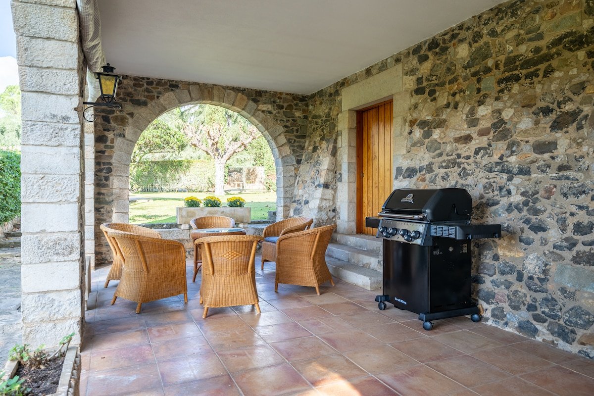 Charming Luxury Villa in Girona. Mas LLauger gallery image 5