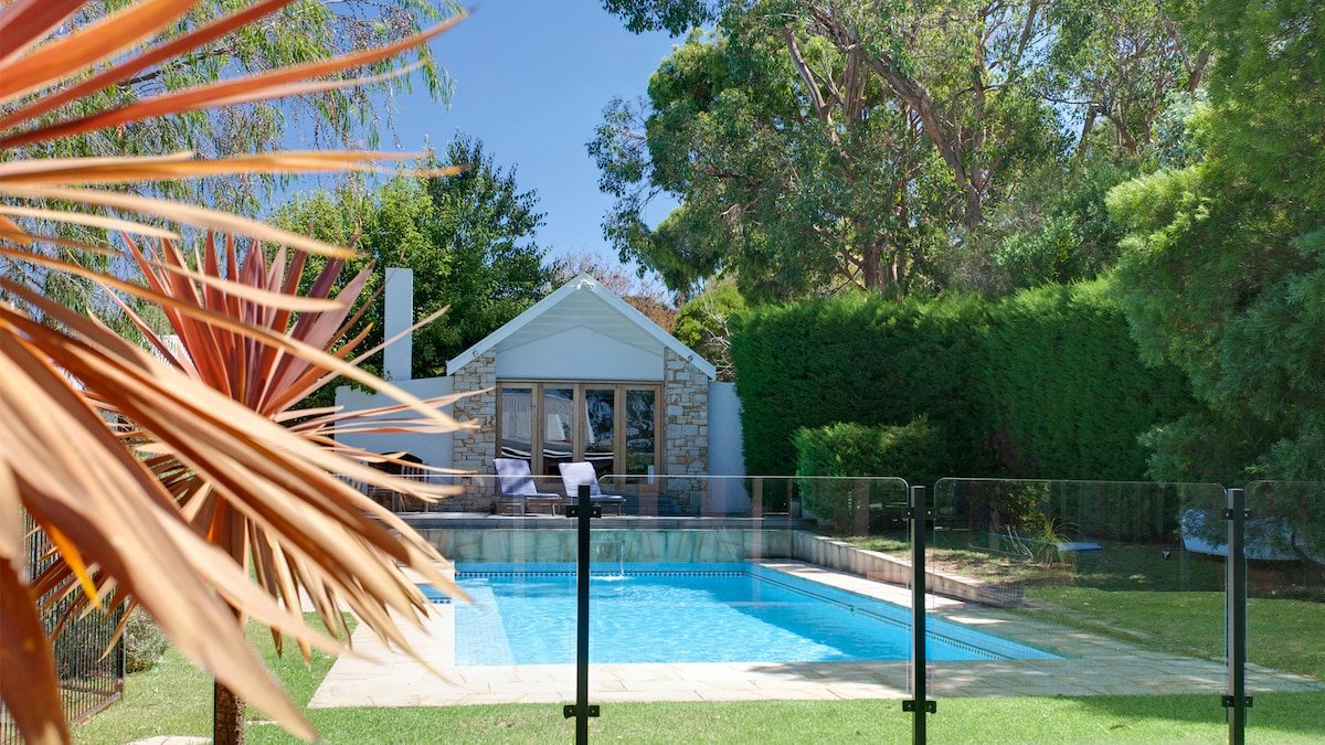 Merricks North Retreat — country home on 5 acres gallery image 5