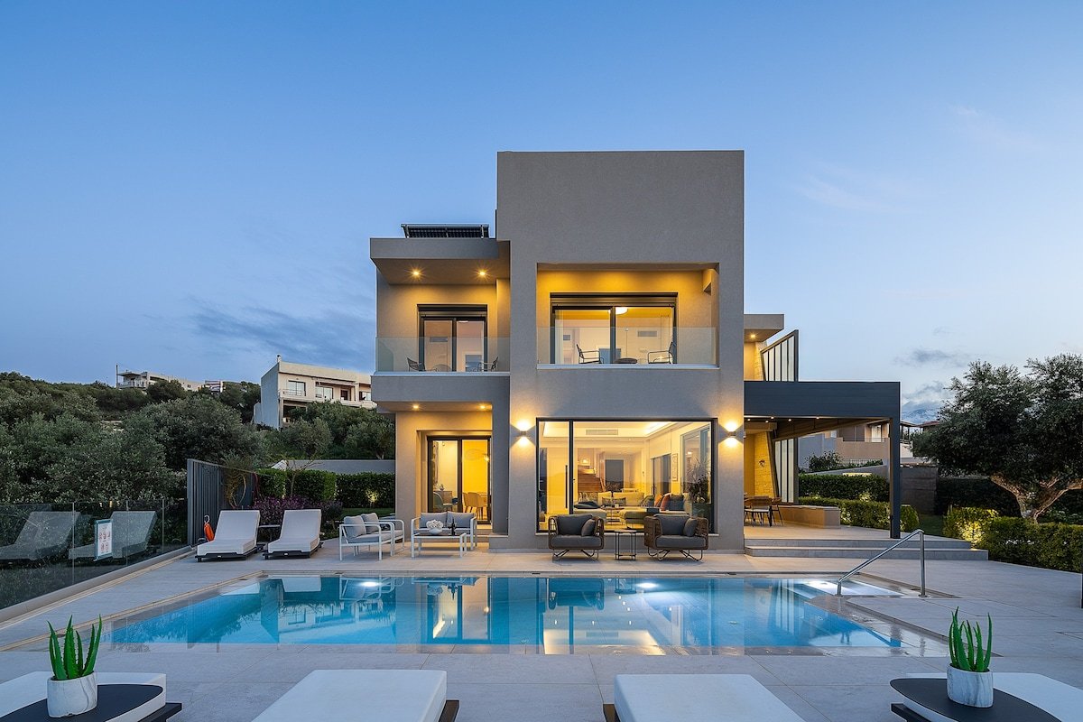 Kalyves Royal Villa | Free*heated pool,gym&seaview gallery image 4