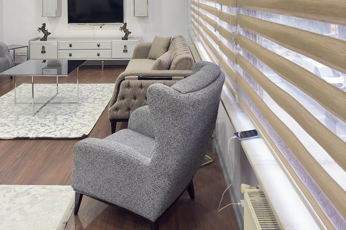 Luxury apartment on 4 -1 street gallery image 3