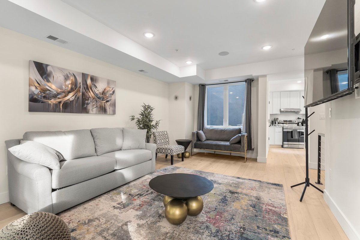 Townhouse at Capitol Hill 2 with Roof Top Discount gallery image 2