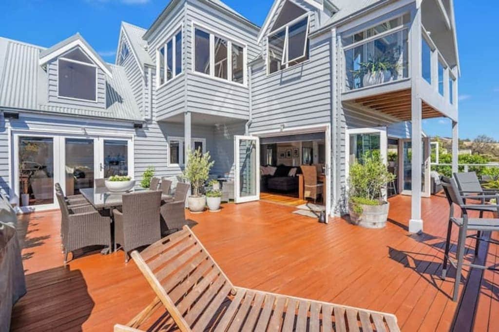 “Casa Con Vista” Luxury Waterfront Home Sleeps 10 gallery image 3