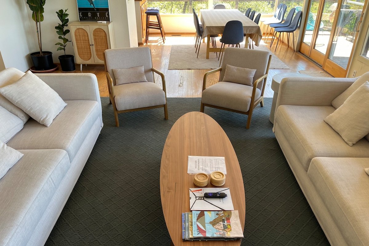 Sweeping bay views 5 bedroom Oakland hills retreat gallery image 2