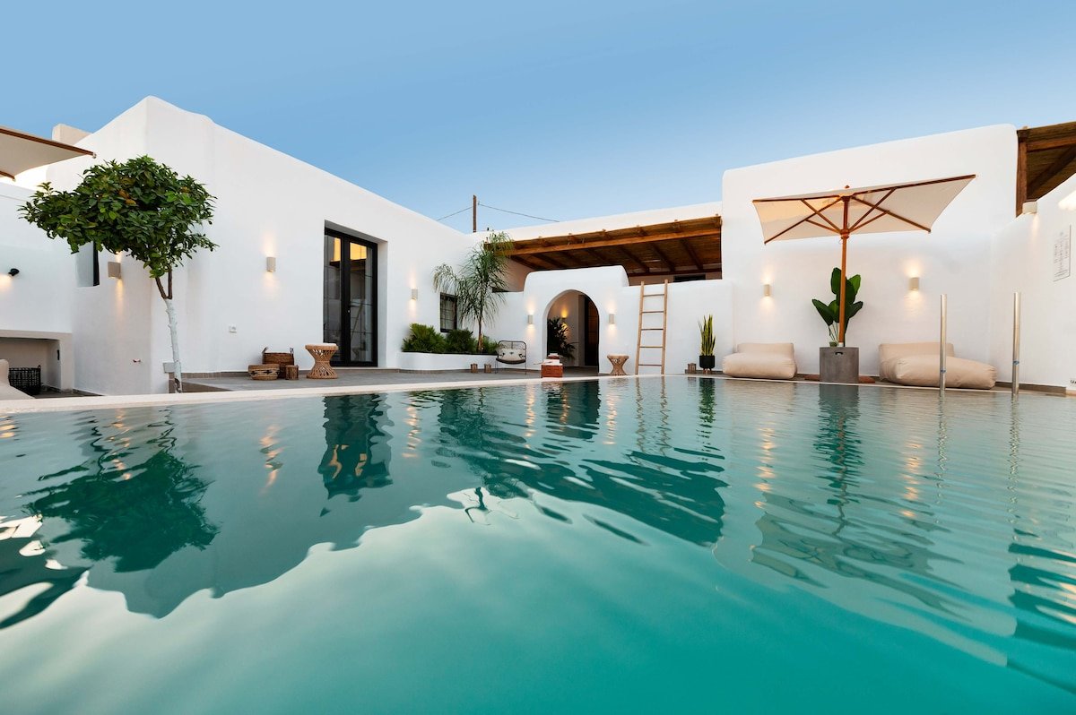 CasaCarma II, private pool, boho design, tradition gallery image 2