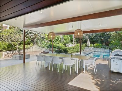 Pacific View – Steps to Coolum beach, Pets on app