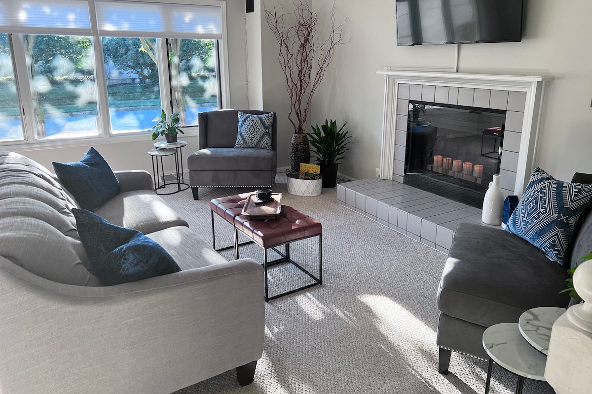 The Best of Roc City Living-Central to UR/CITY/RIT gallery image 4