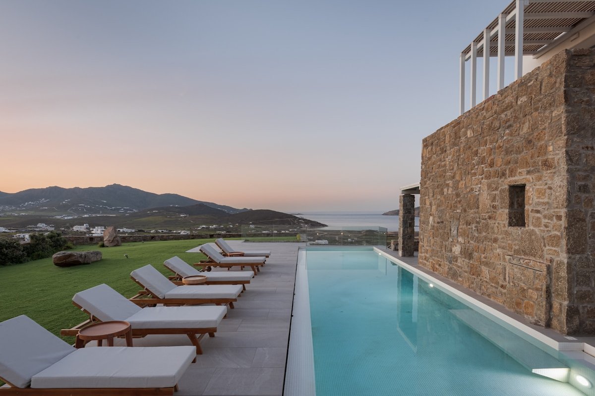 Retreat Hill Luxury Villa Two Mykonos gallery image 4